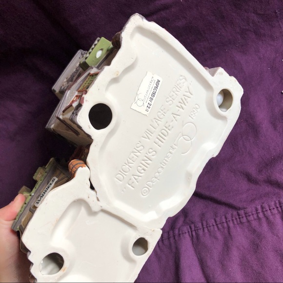 Dickens Village Series Oliver Twist - Picture 5 of 8